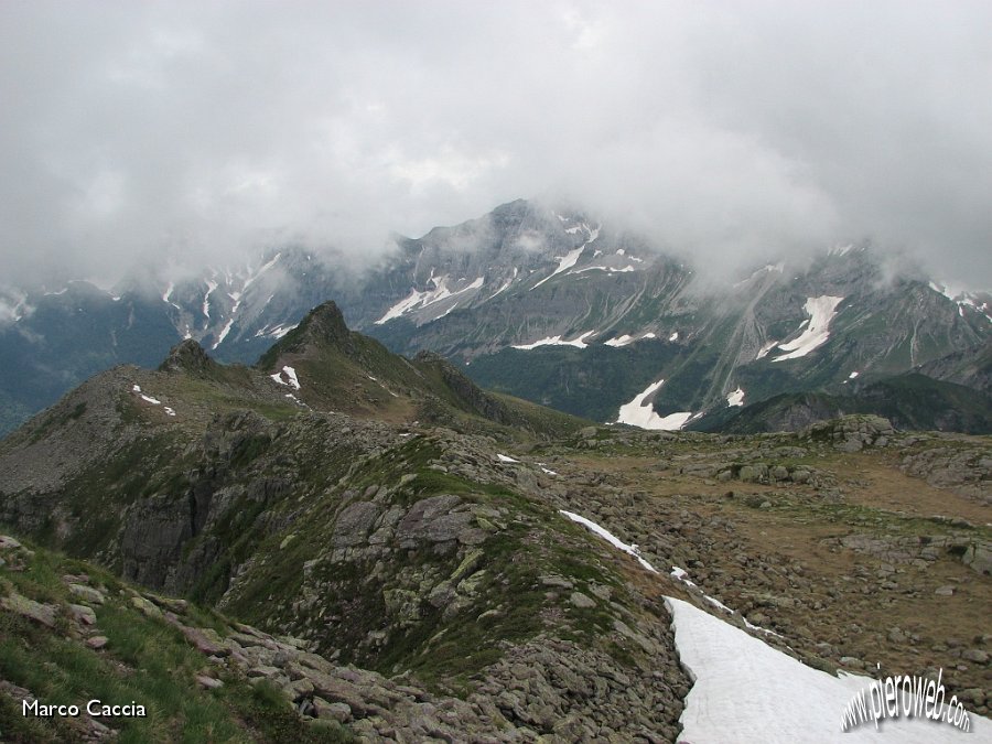 30_Percorso per il Passo di Marogella.JPG